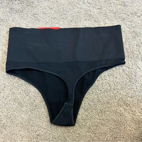 Spanx Ecocare thong black underwear panties Sz XS NWT - Picture 3 of 11